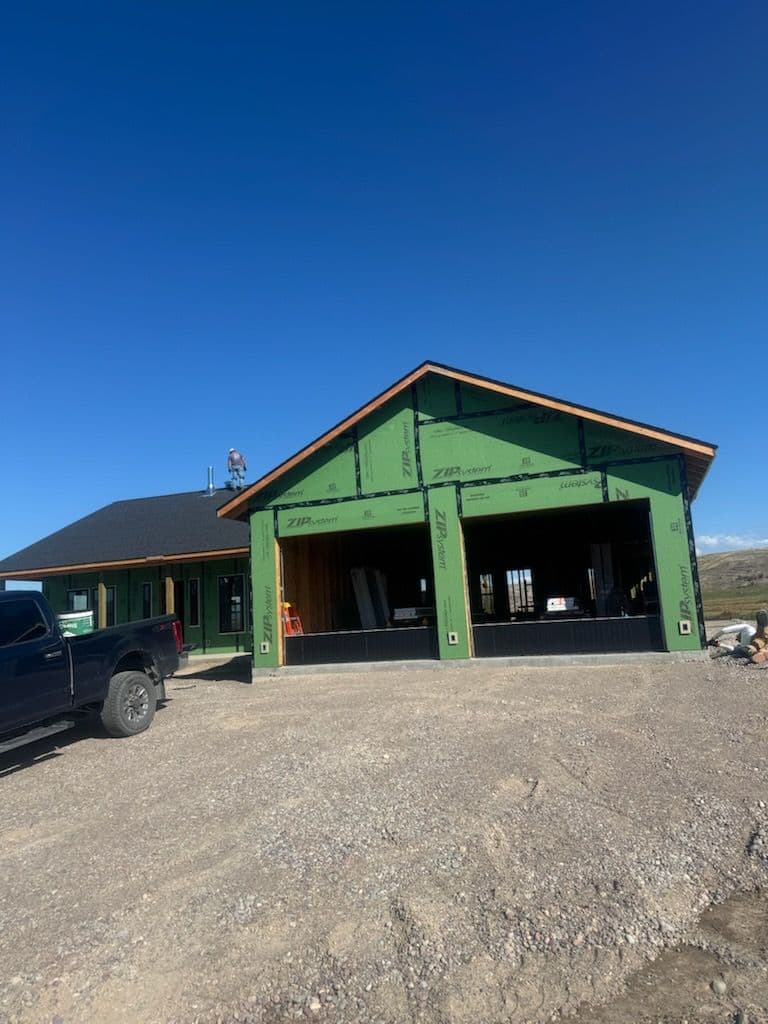 Gallery photos for New Home Construction with Spacious Garage in Open Countryside: Image #2