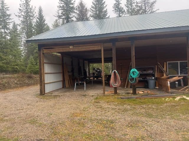 Gallery photos for Seamless Garage Door Installation in Rustic Setting: Image #3